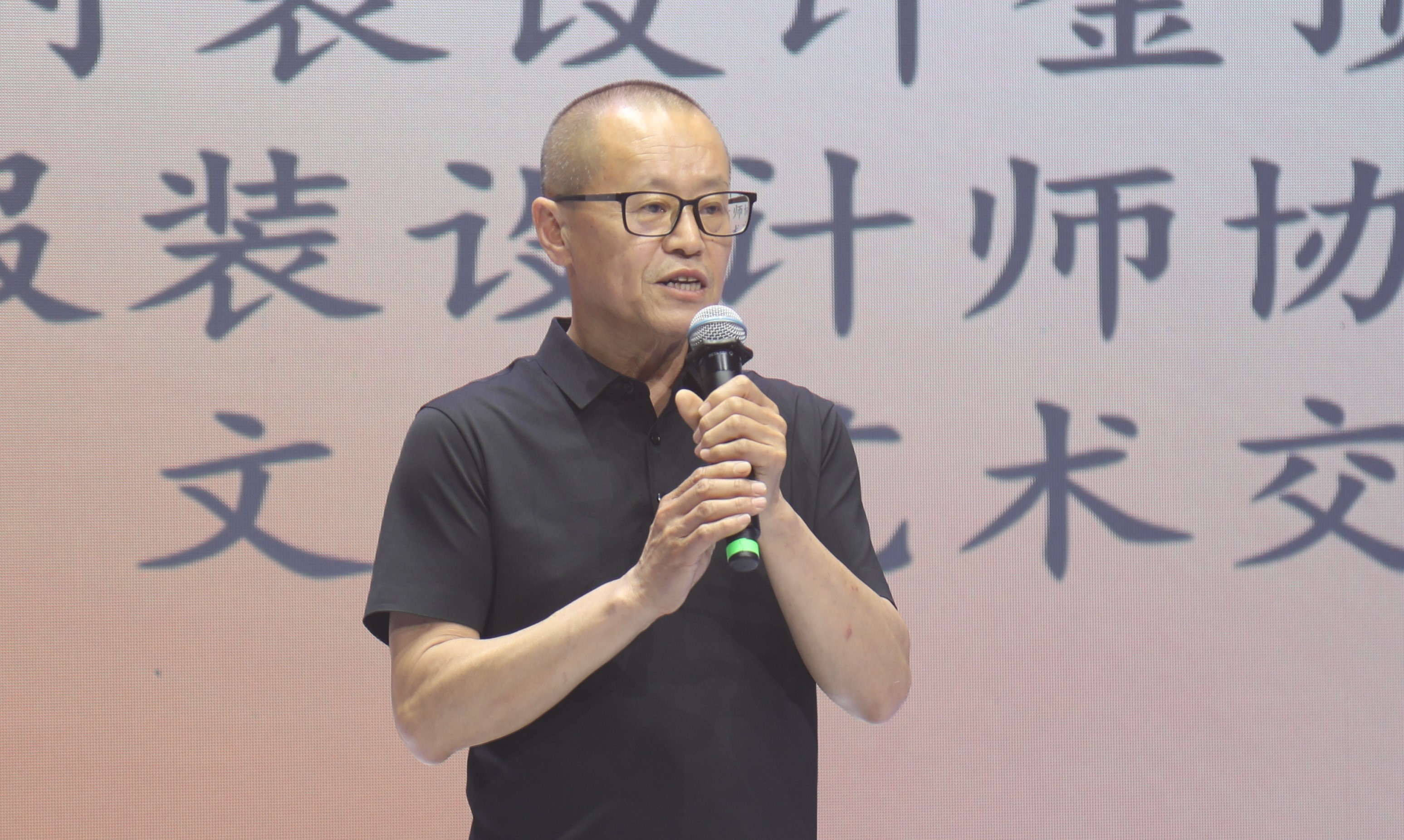 青&ldquo;設(shè)&rdquo;飛揚(yáng) | 2023&ldquo;青田&middot;蘇工美杯&rdquo;江蘇省校服職業(yè)技能定制賽暨江蘇省服裝院校學(xué)生設(shè)計(jì)大賽決賽圓滿(mǎn)落幕！
