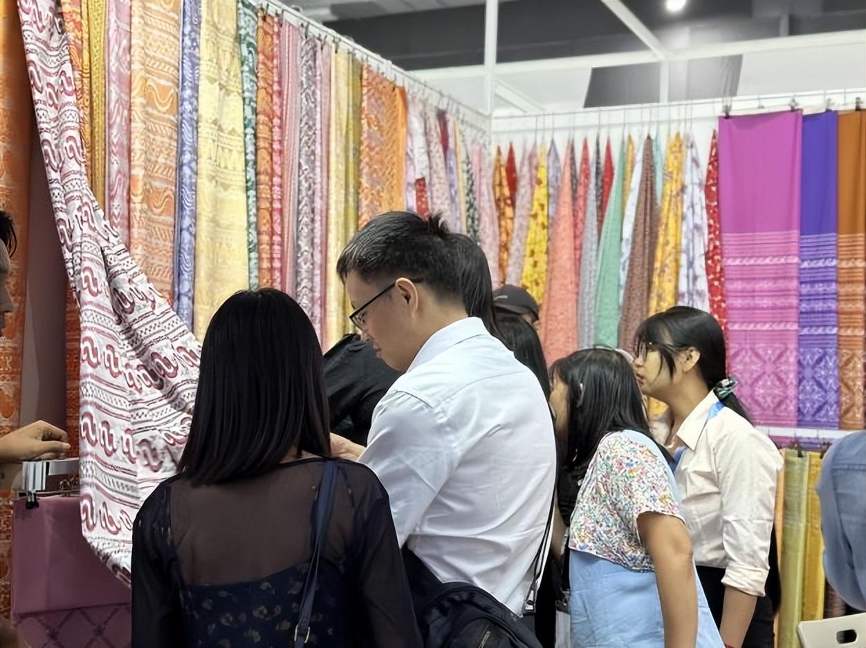 共創(chuàng)中緬紡織新時(shí)代，2023年浙江國際貿(mào)易（緬甸）展覽會(huì)圓滿收官