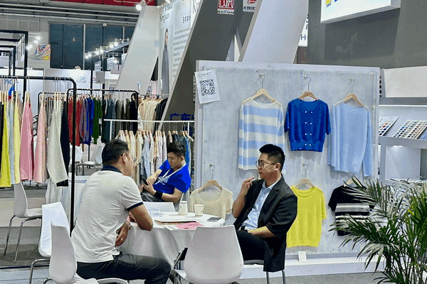 中國(guó)品牌日｜大朗毛織16家企業(yè)亮相EFB上海服飾供應(yīng)鏈展，共繪產(chǎn)業(yè)新篇章