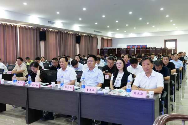 勞模、低碳、AI、新材料&hellip;&hellip;紡織行業(yè)專精特新中小企業(yè)走進(jìn)石家莊