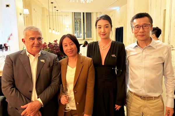 昭奈華裕閃耀米蘭，共繪中意時(shí)尚融合新篇章