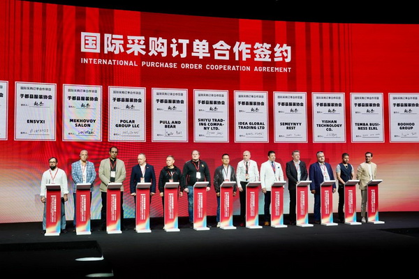 贛州紡織新篇章：2024江西服裝周暨第五屆江西（贛州）紡織服裝產(chǎn)業(yè)博覽會盛大開幕！