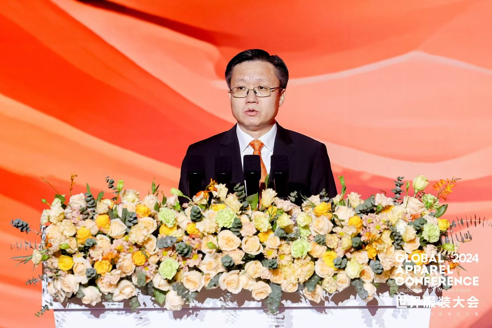 &ldquo;融和&rdquo;20個國家和地區(qū)服裝精英，2024世界服裝大會在東莞虎門開幕