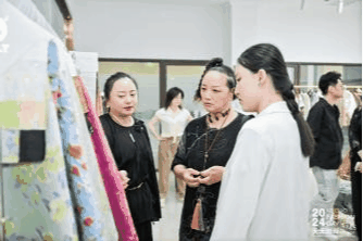 融匯優(yōu)質(zhì)資源，提速時(shí)尚發(fā)展！&ldquo;2024柯橋天天時(shí)尚&rdquo;完美交卷！