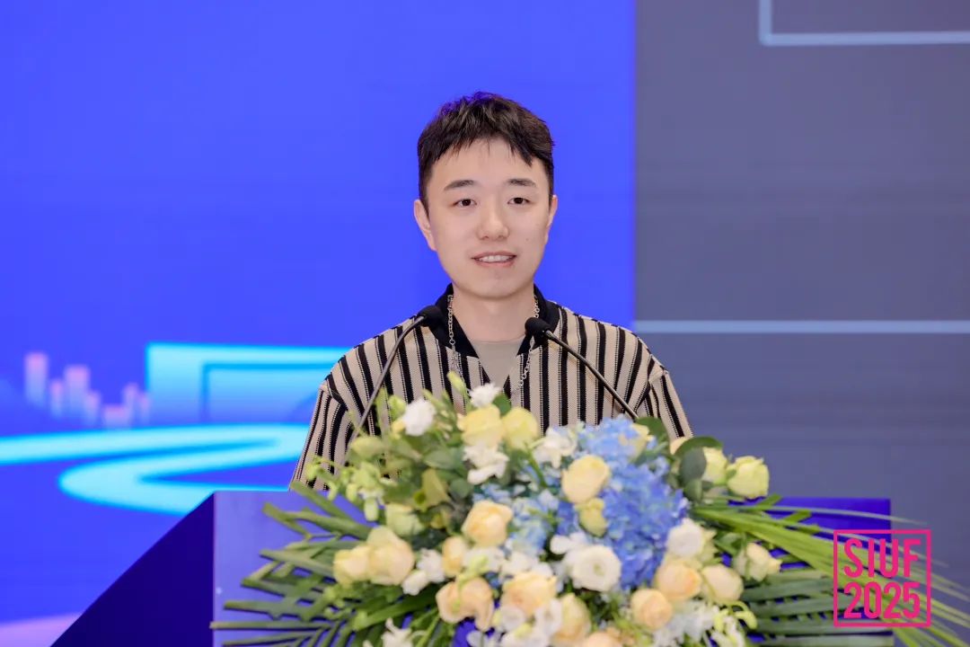 內(nèi)衣產(chǎn)業(yè)聚智深圳，共繪&ldquo;智尚&rdquo; 新篇｜2025中國內(nèi)衣文化周暨第三屆U30全球內(nèi)衣產(chǎn)業(yè)峰會圓滿落幕