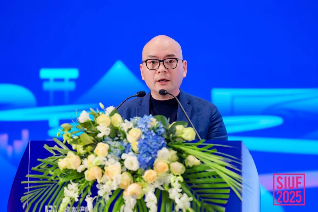 內(nèi)衣產(chǎn)業(yè)聚智深圳，共繪&ldquo;智尚&rdquo; 新篇｜2025中國內(nèi)衣文化周暨第三屆U30全球內(nèi)衣產(chǎn)業(yè)峰會圓滿落幕