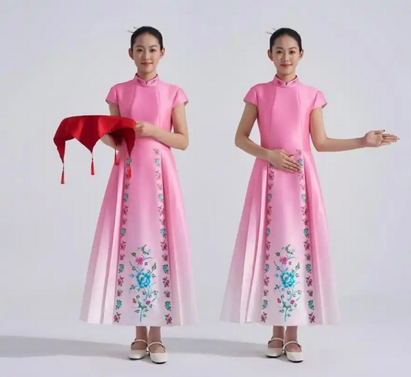 第十五屆全運會頒獎禮服發(fā)布：馬面裙、三藍繡、旗袍領(lǐng)，非遺元素彰顯灣區(qū)魅力