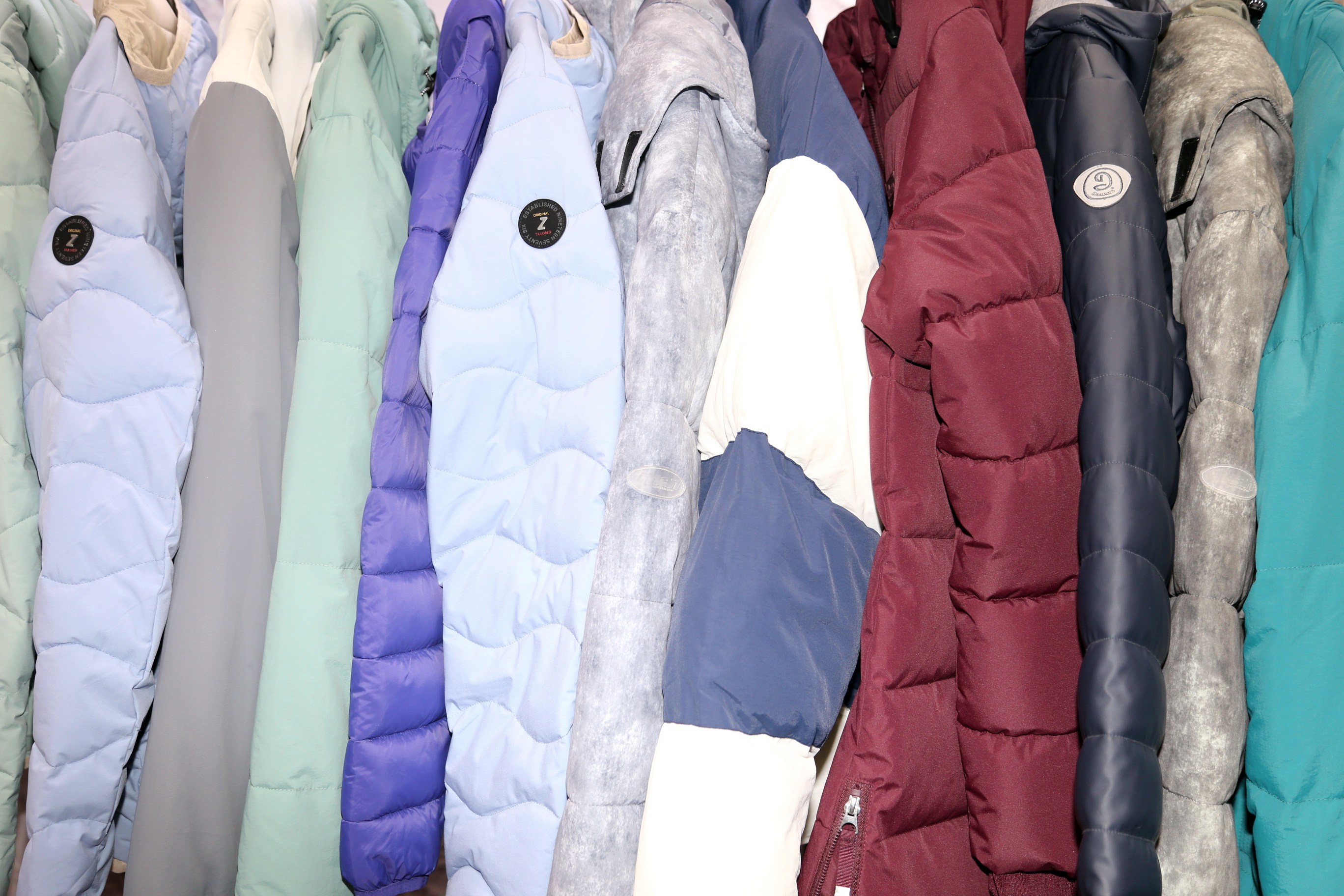 40余家石家莊紡服企業(yè)齊聚滬上，成為中紡聯(lián)秋季聯(lián)展上靚麗的風(fēng)景線