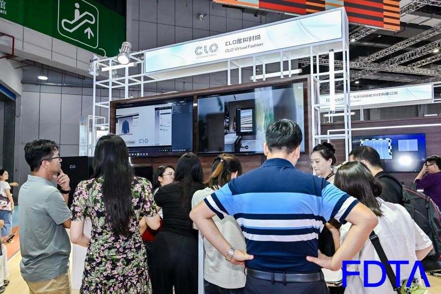 從數(shù)據(jù)決策到虛擬織布，數(shù)字時(shí)尚創(chuàng)新空間貫通紡織全鏈數(shù)智升級(jí)！