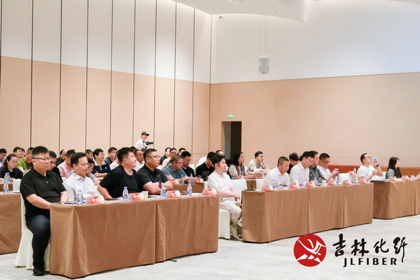 撬動(dòng)舒適穿著新賽道，共探華絨&reg;產(chǎn)品開發(fā)新機(jī)遇