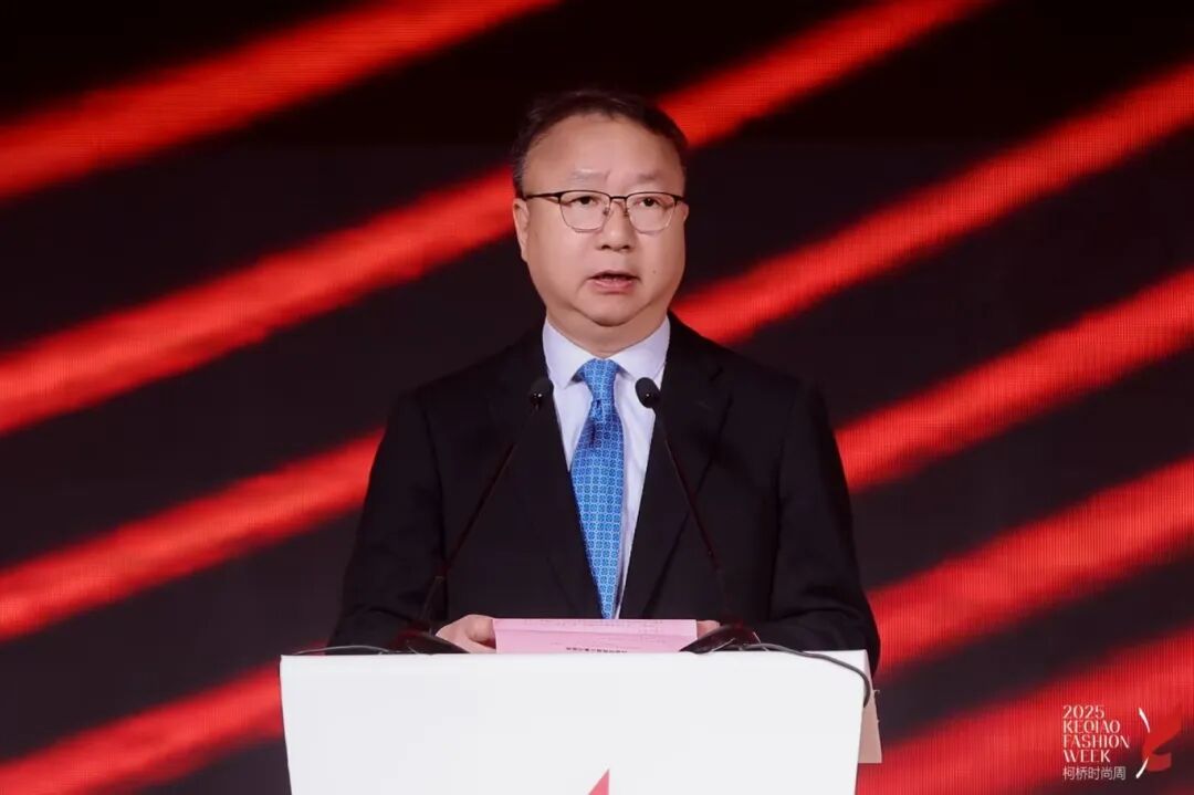 2025柯橋時尚周（秋季）啟幕！十年織夢，時尚共鳴&ldquo;洄響&rdquo;千年紡都