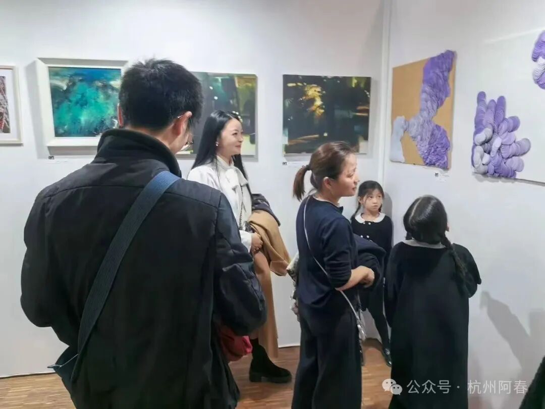 深趴藝術圈的那點事，為什么當代藝術家傅素琴的龍鱗片會被法國盧浮宮收藏？